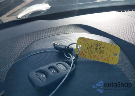 2012 Hyundai Veloster Base W/Black z USA, uszkodzony, nr VIN KMHTC6AD9CU084532